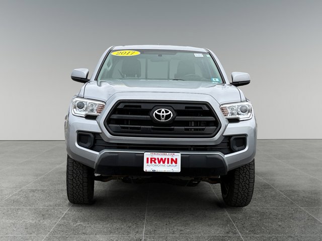 Used 2017 Toyota Tacoma SR image 8