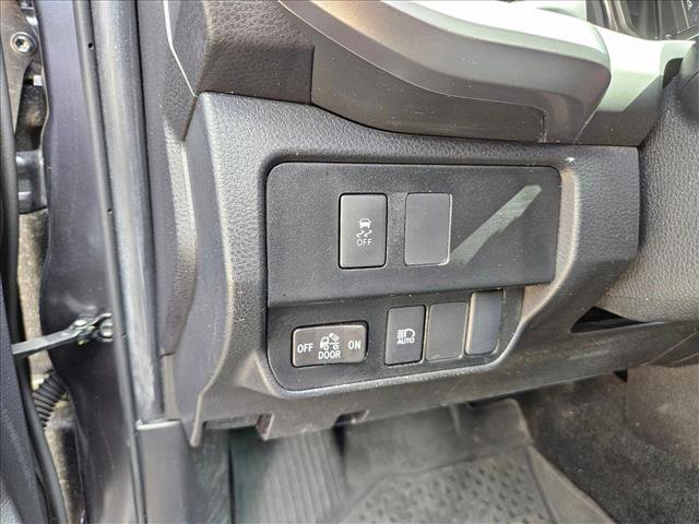 Used 2022 Toyota Tacoma SR5 RWD image 25