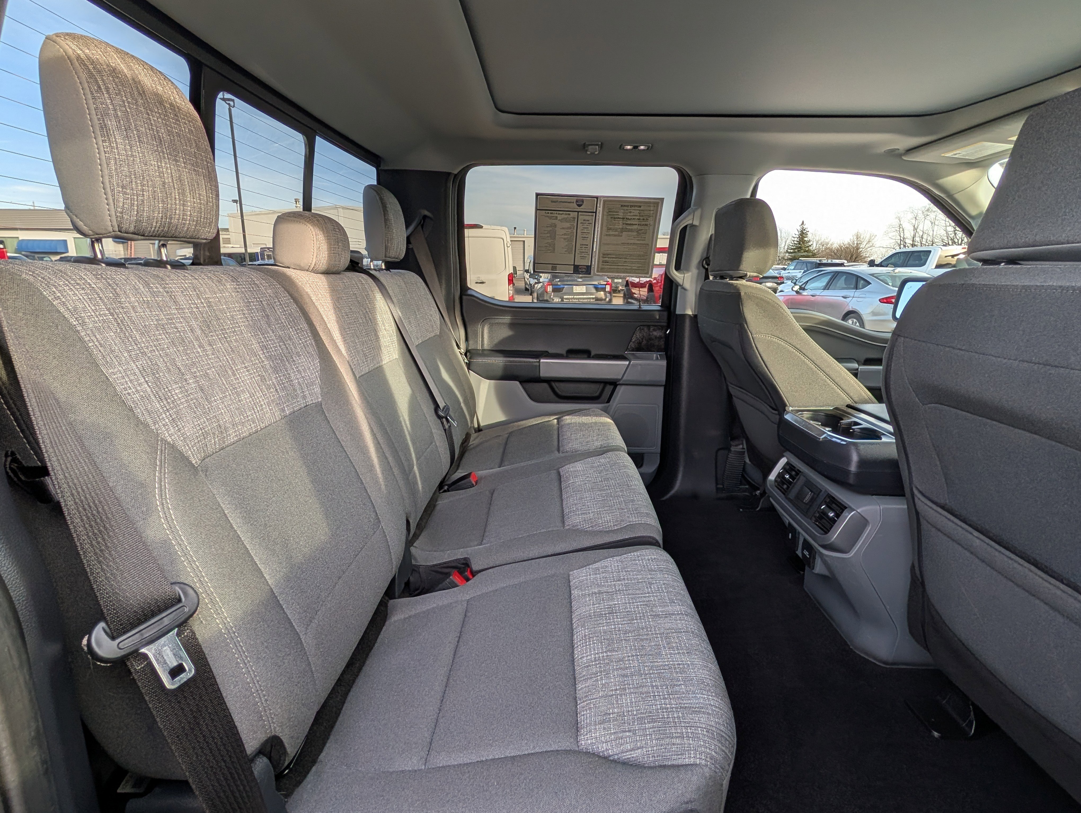 Used 2022 Ford F150 XLT w/ Equipment Group 302A High image 33