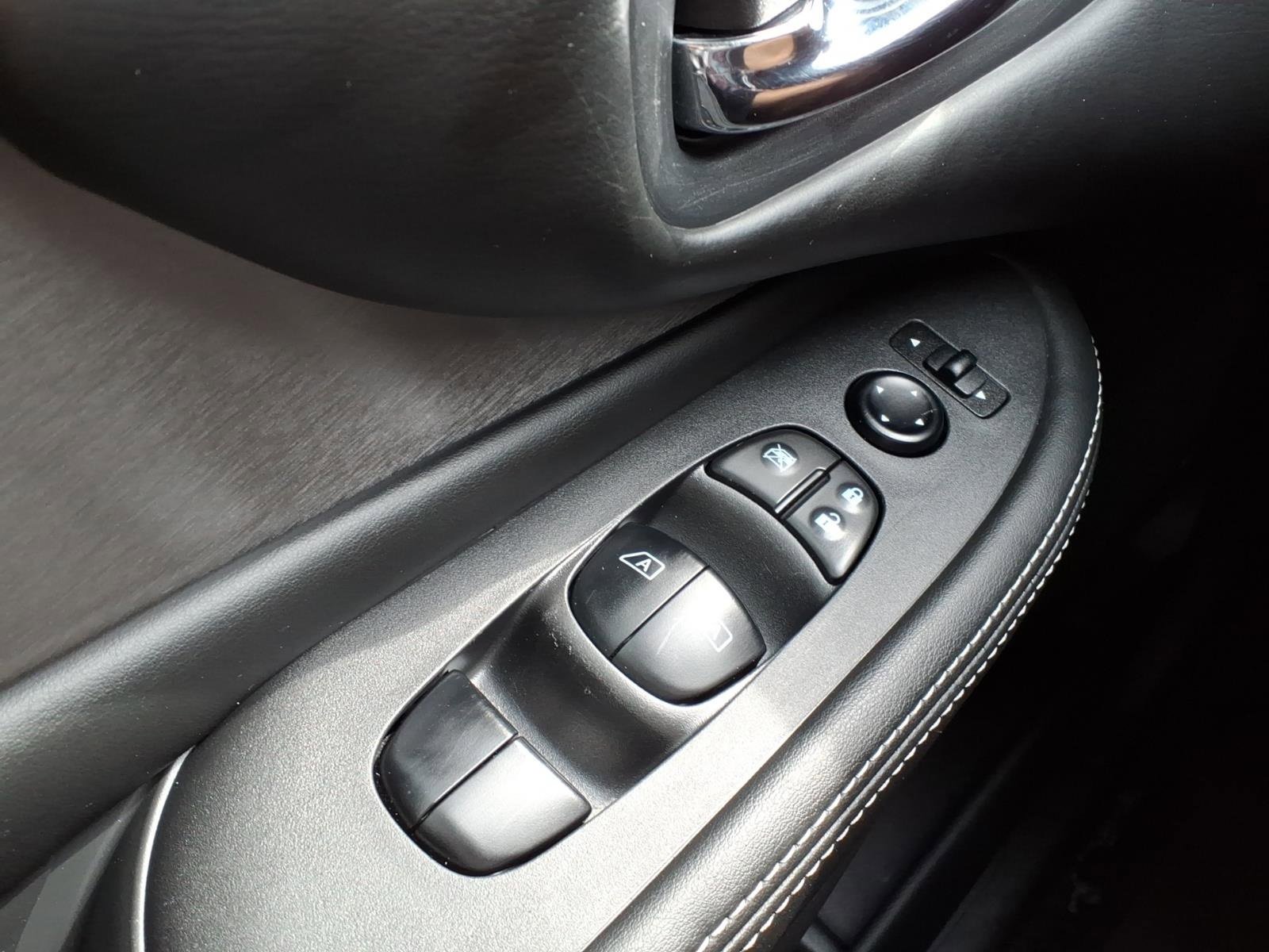 Used 2021 Nissan Murano SV w/ Cargo Package image 24