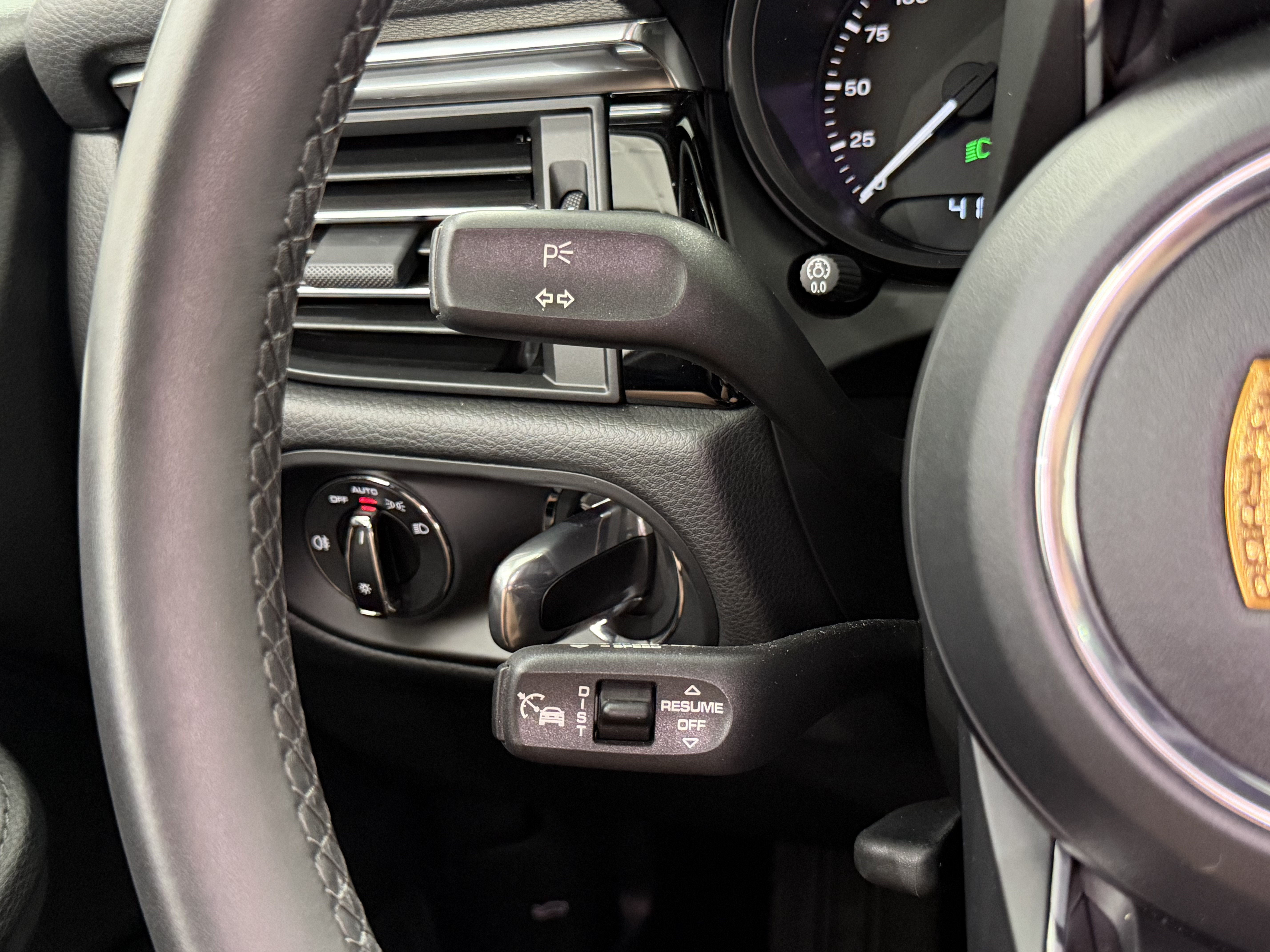 Certified 2026 Porsche Macan AWD/4WD image 44