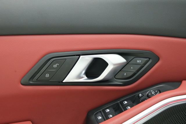 Used 2025 BMW 330i Sedan w/ M Sport Package image 34