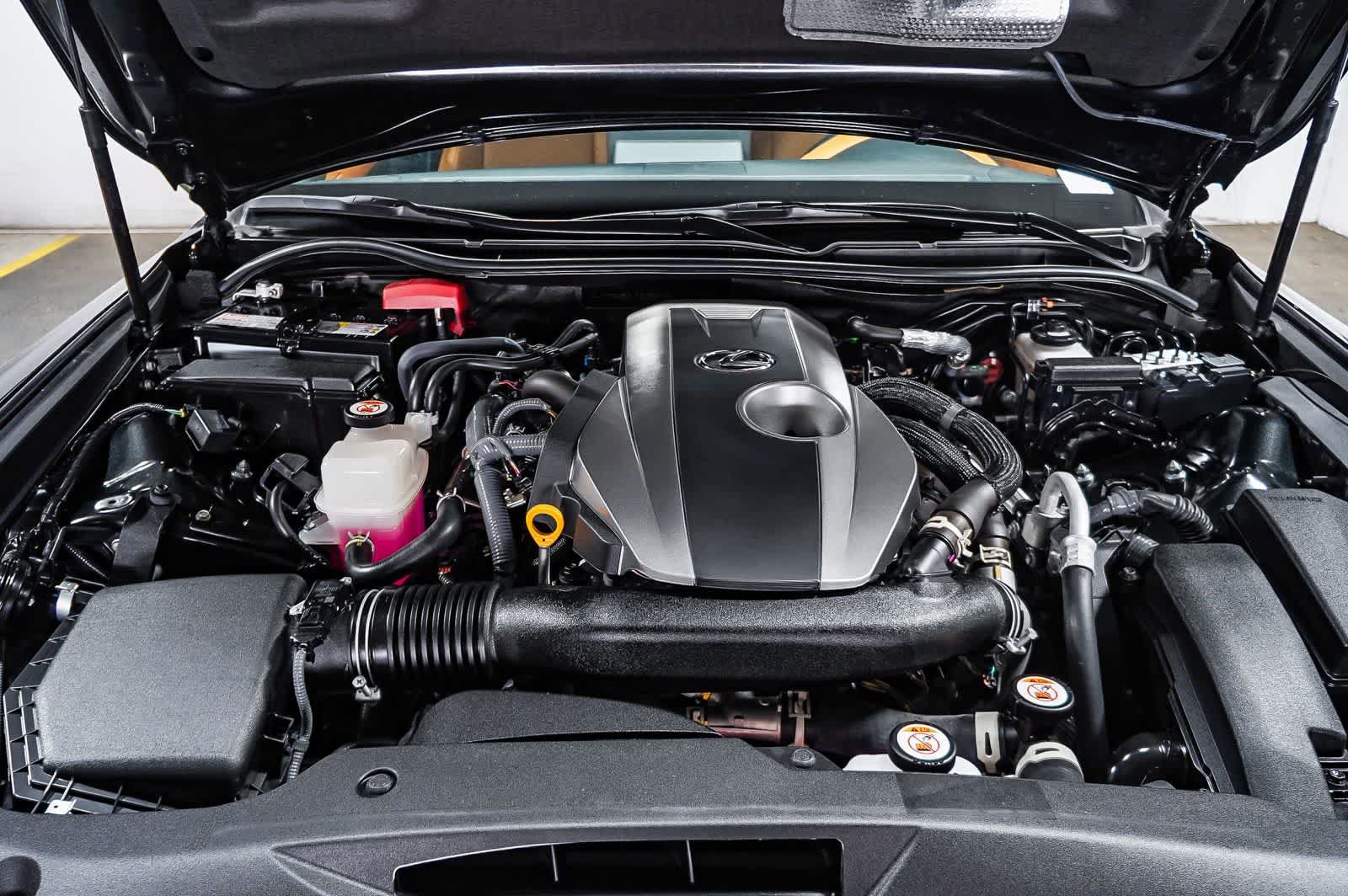 Used 2025 Lexus IS 300 F Sport RWD image 29
