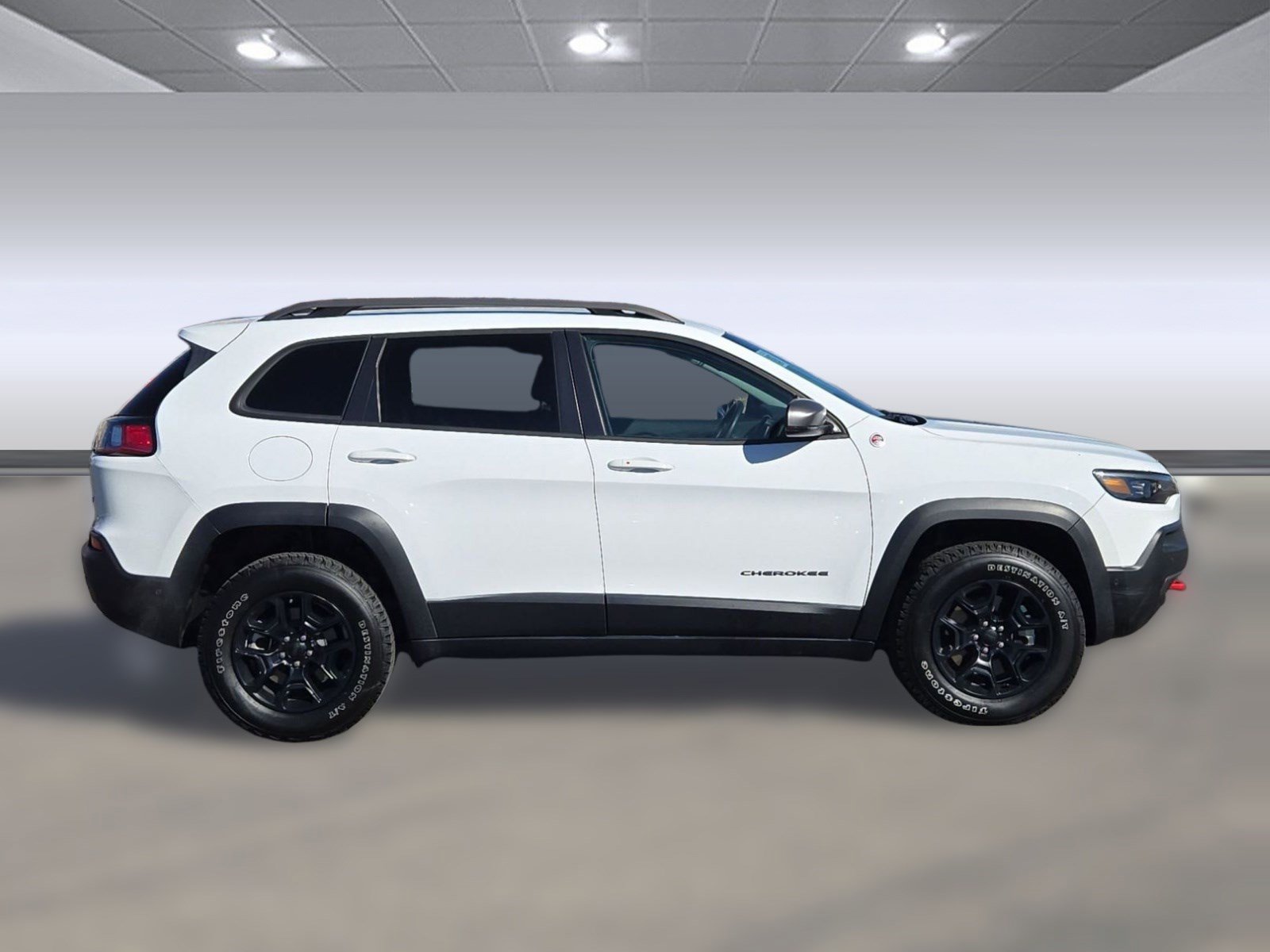 Used 2021 Jeep Cherokee Trailhawk w/ Technology Group image 8