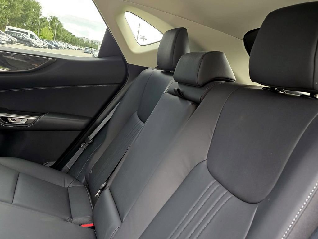 Used 2024 Lexus NX 250 FWD image 30