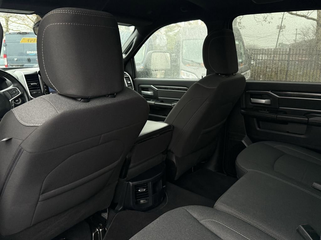 Used 2024 RAM 2500 Big Horn w/ Sport Appearance Package image 32