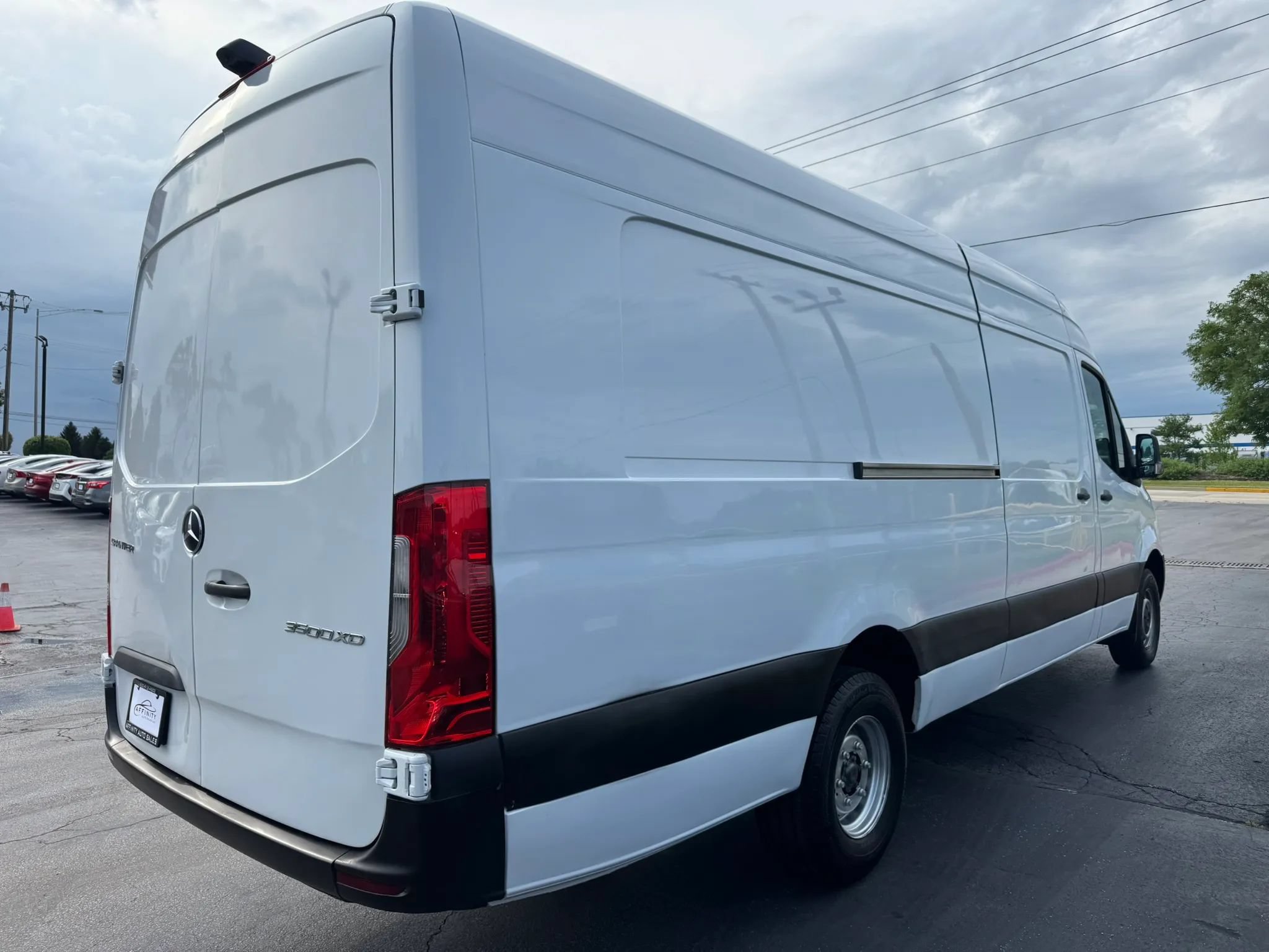 Used 2020 Mercedes-Benz Sprinter 3500 w/ Driver Convenience Package image 5