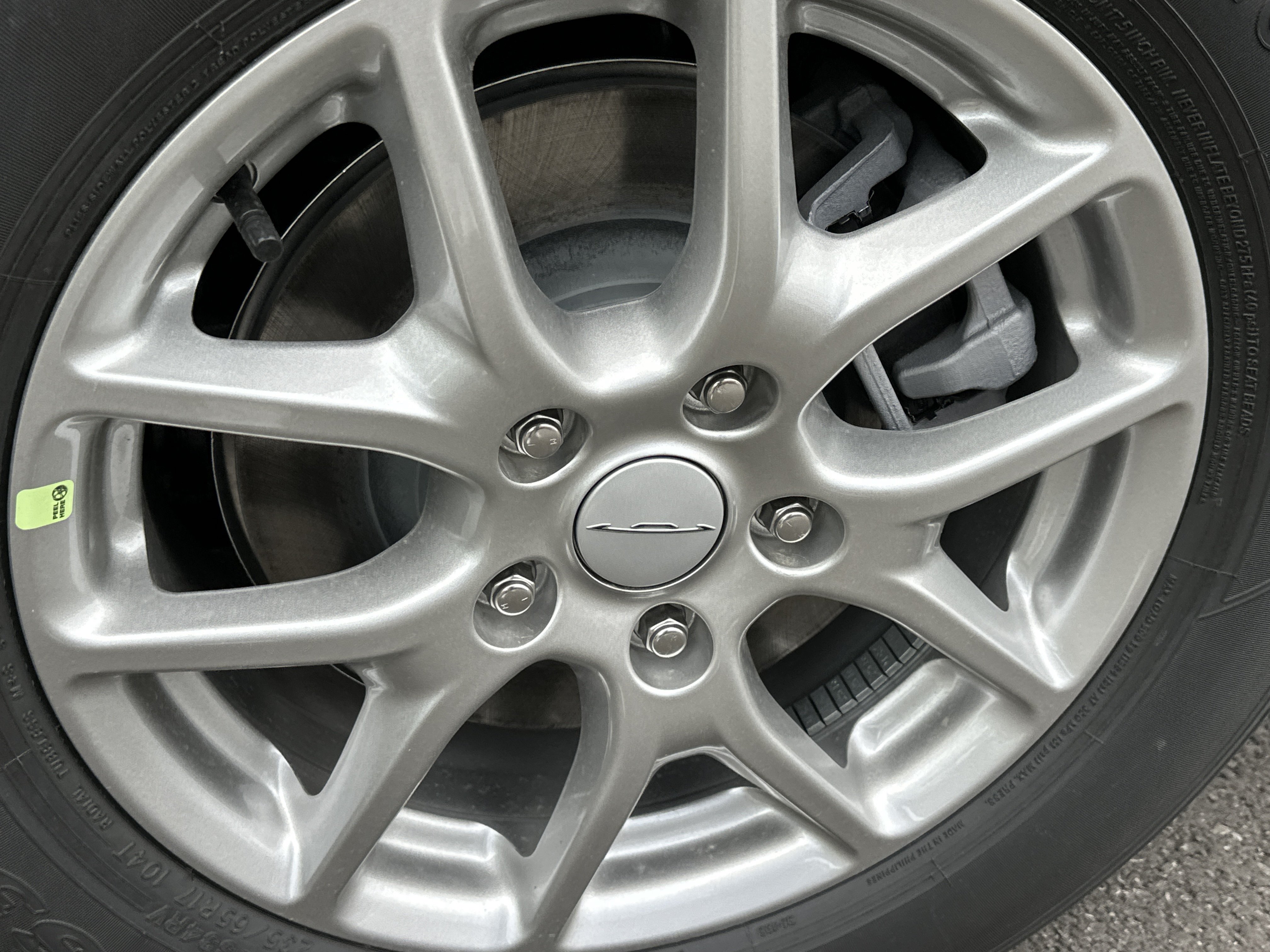 New 2027 Chrysler Pacifica Select FWD image 35