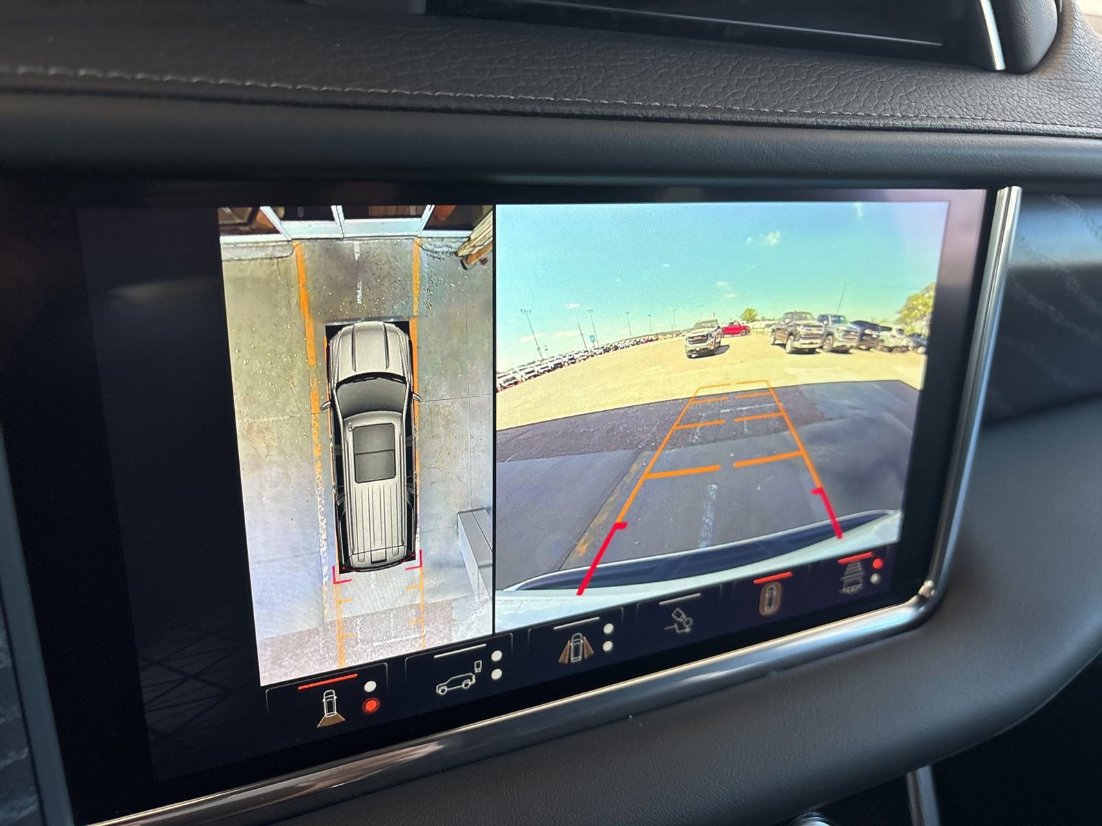 Certified 2023 GMC Yukon XL Denali w/ Advanced Technology Package image 31