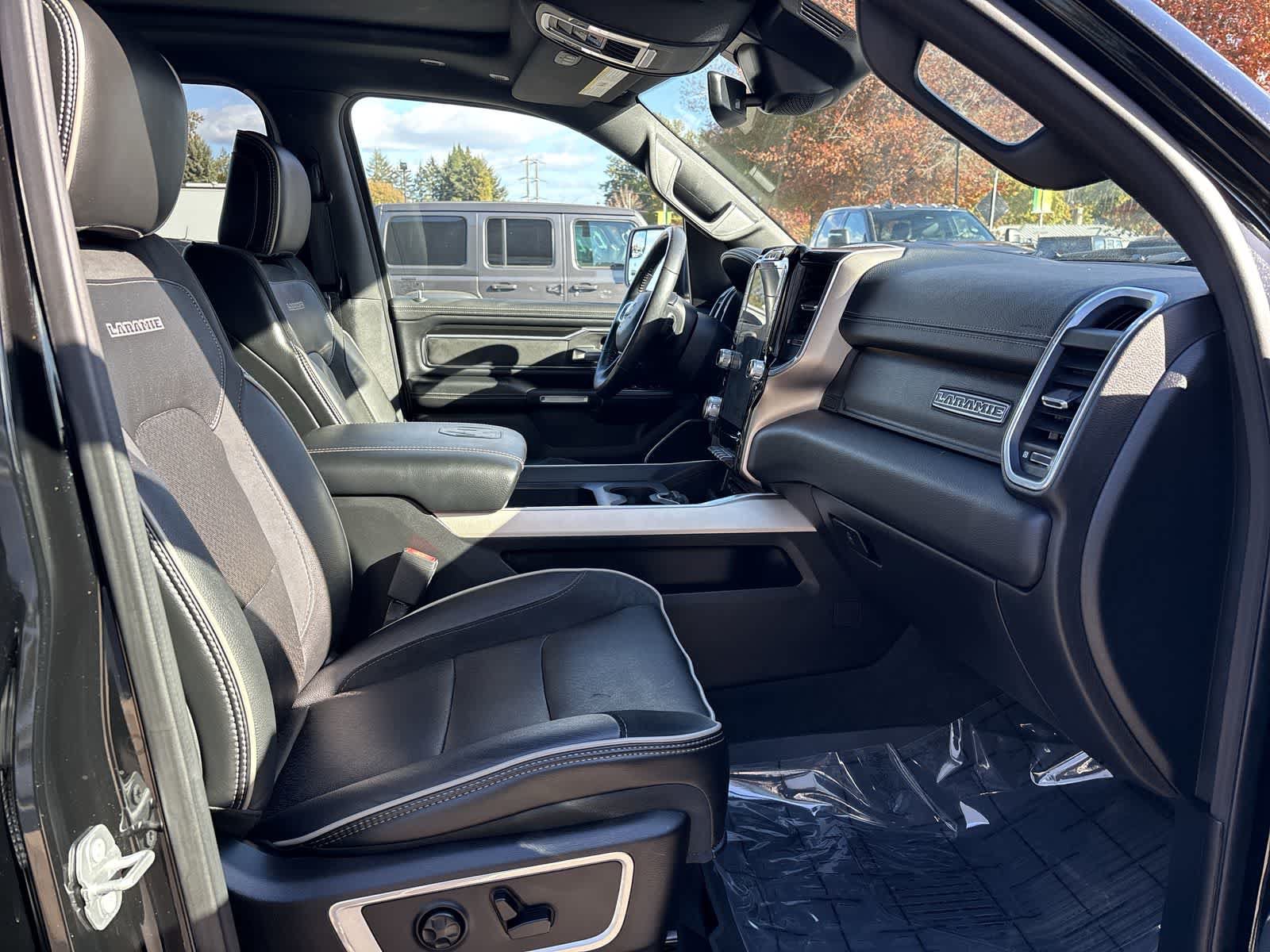 Certified 2019 RAM 1500 Laramie AWD/4WD image 5