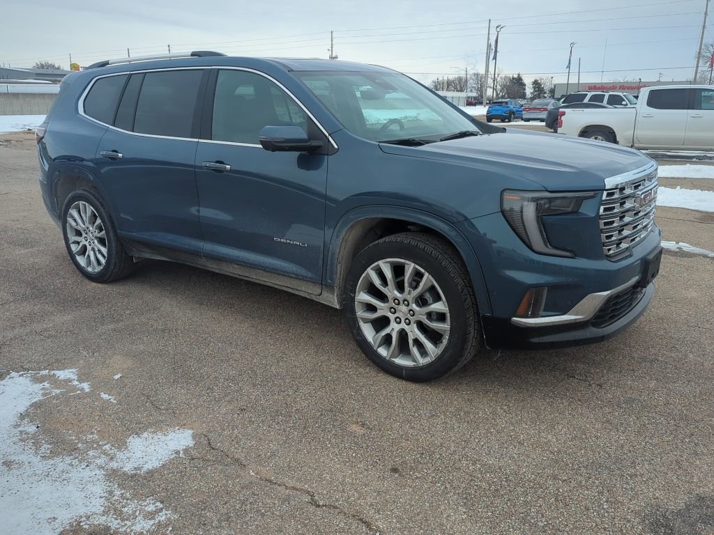 Used 2024 GMC Acadia Denali w/ Super Cruise Package image 3