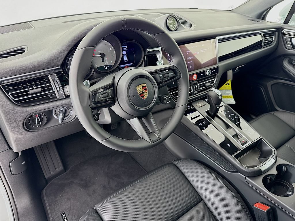 New 2026 Porsche Macan S AWD/4WD image 4