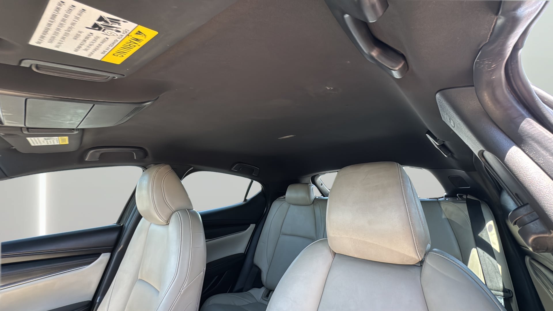 Used 2019 MAZDA MAZDA3 Hatchback w/ Preferred Package FWD image 32