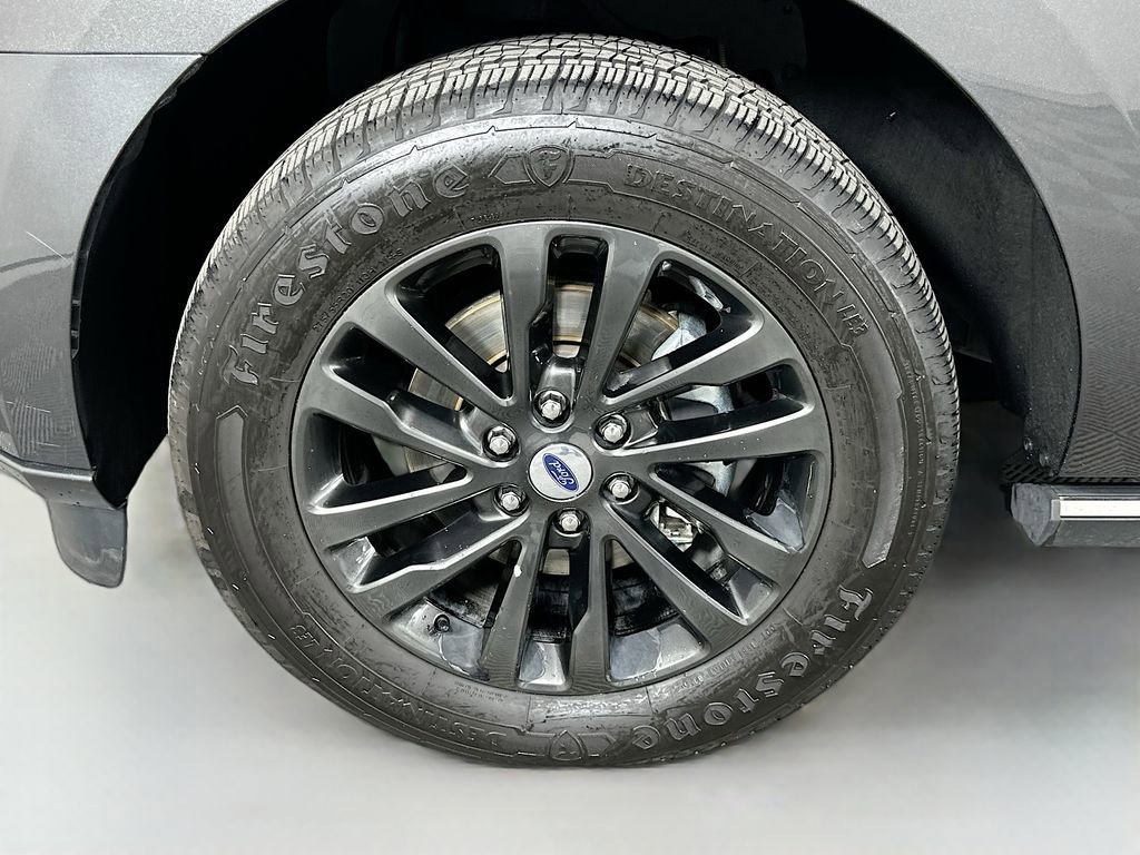 Used 2019 Ford Expedition Max Limited image 32