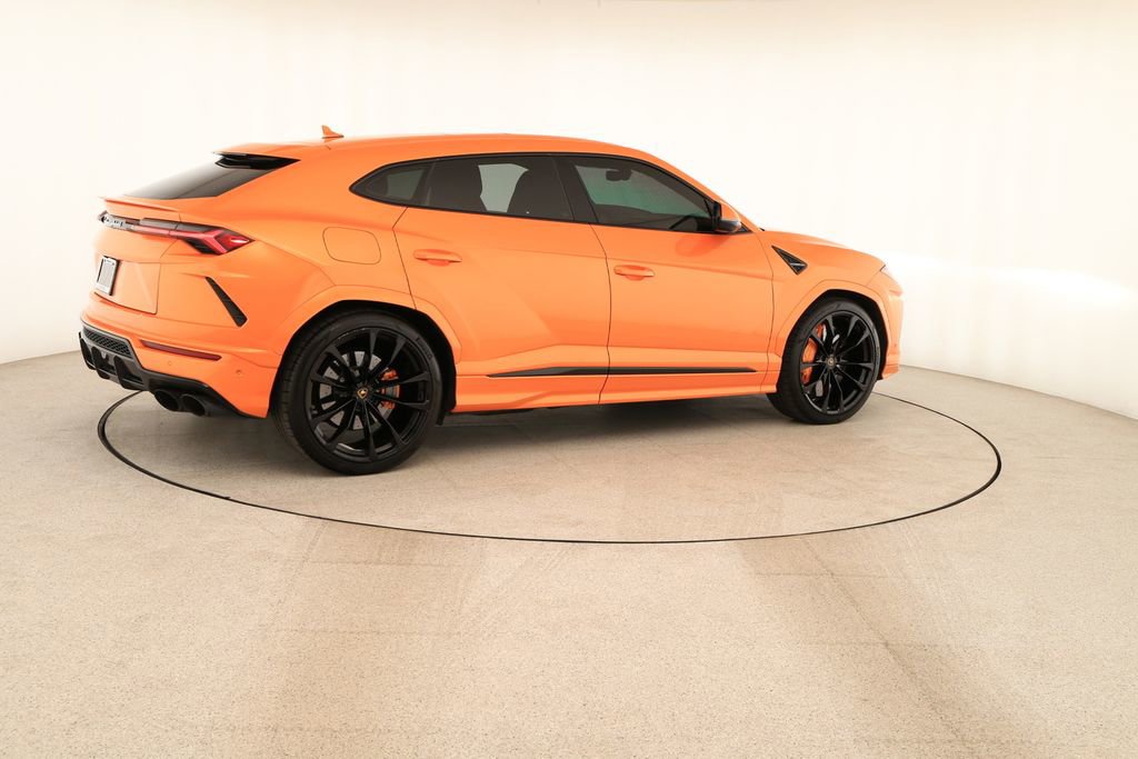 Used 2022 Lamborghini Urus image 7
