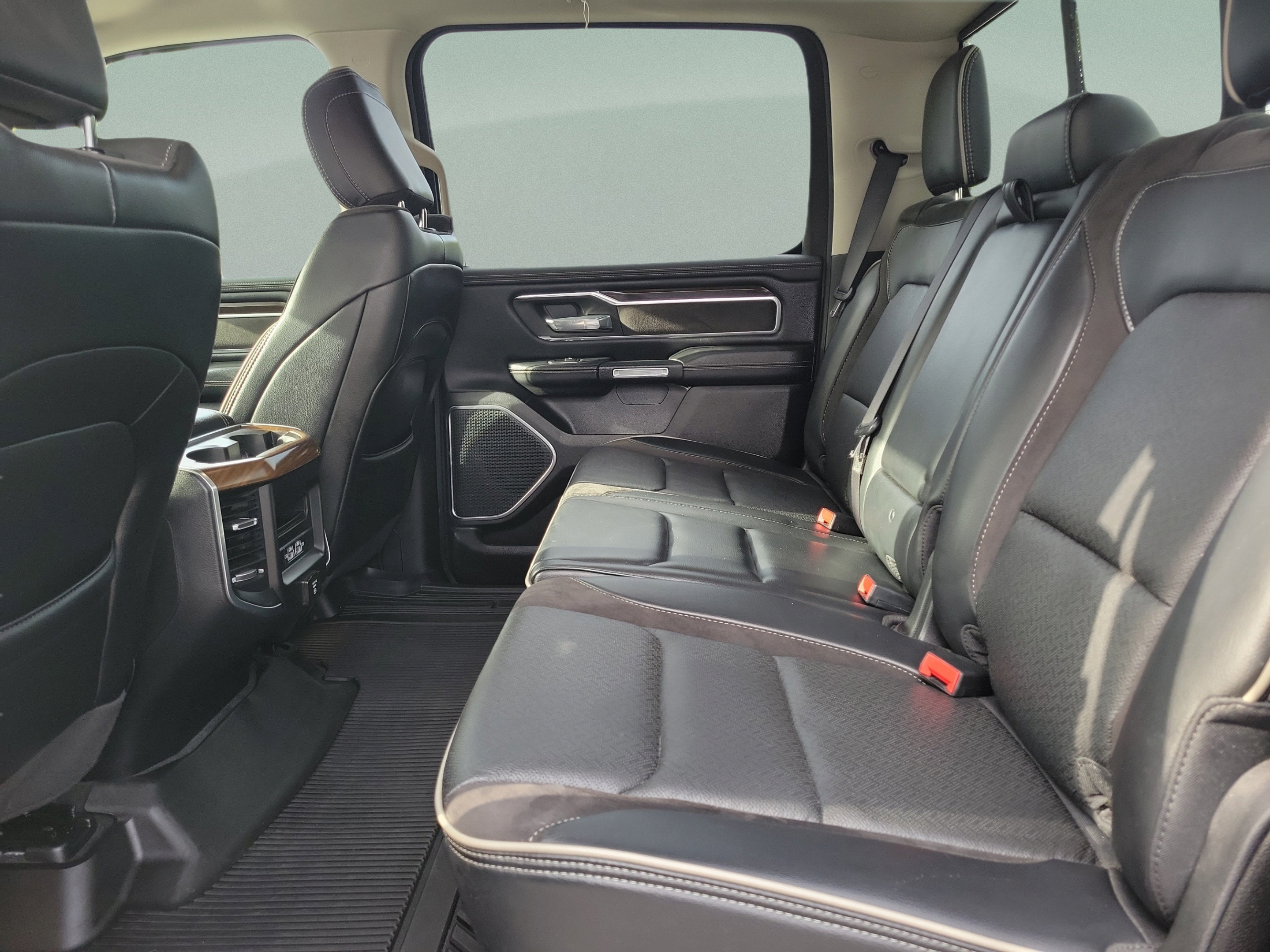 Certified 2022 RAM 1500 Laramie AWD/4WD image 6