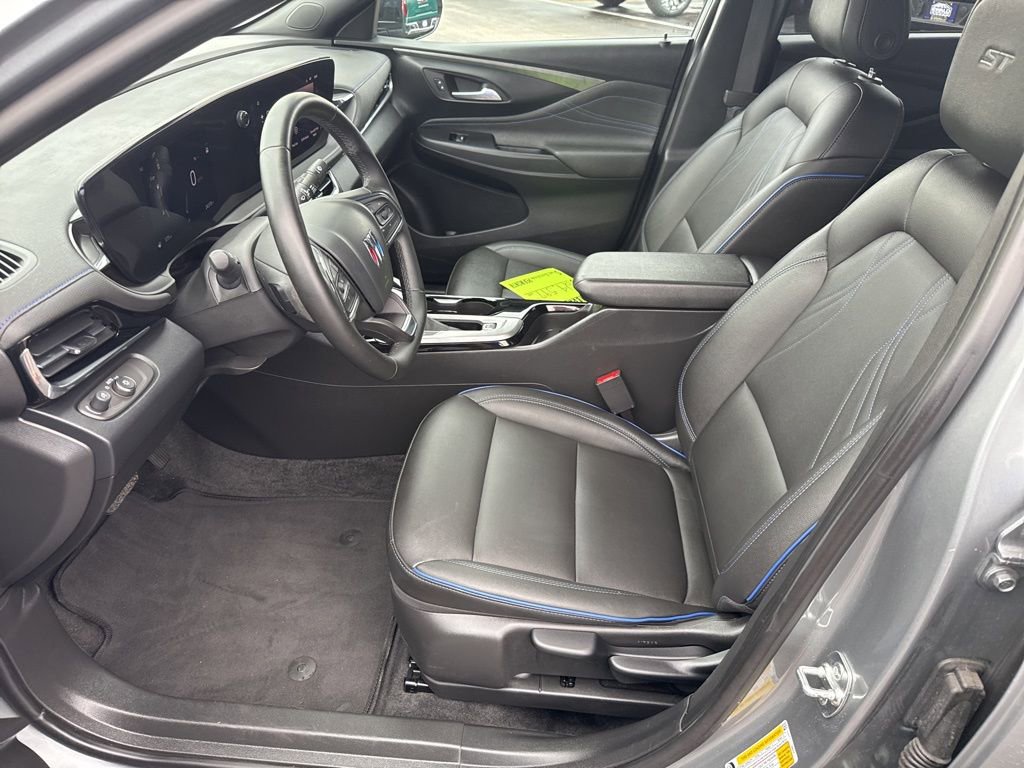 Used 2025 Buick Envista Sport Touring FWD image 20