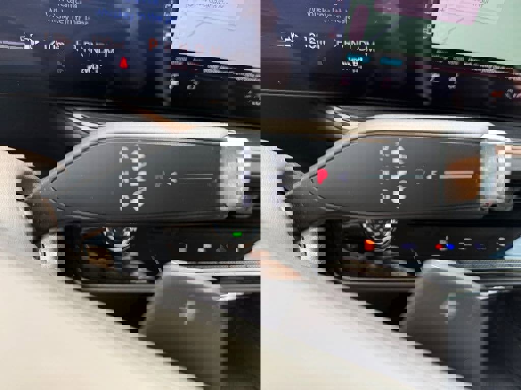 Used 2025 Buick Envision Sport Touring image 24