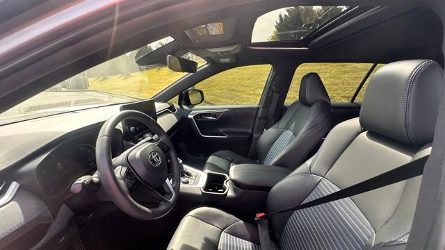 Used 2024 Toyota RAV4 XSE w/ Weather Package AWD/4WD image 16