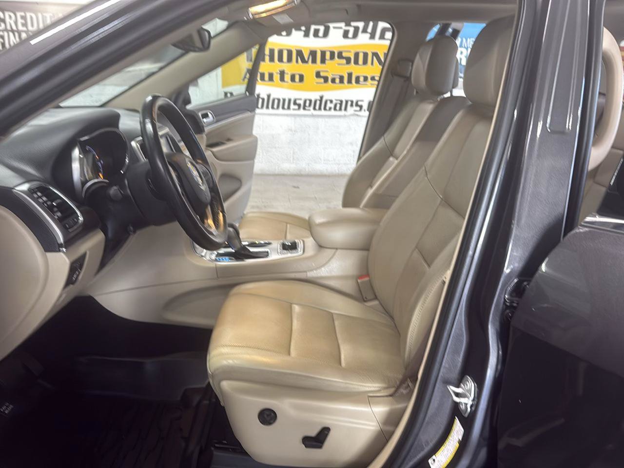 Used 2018 Jeep Grand Cherokee Limited w/ Luxury Group II AWD/4WD image 8