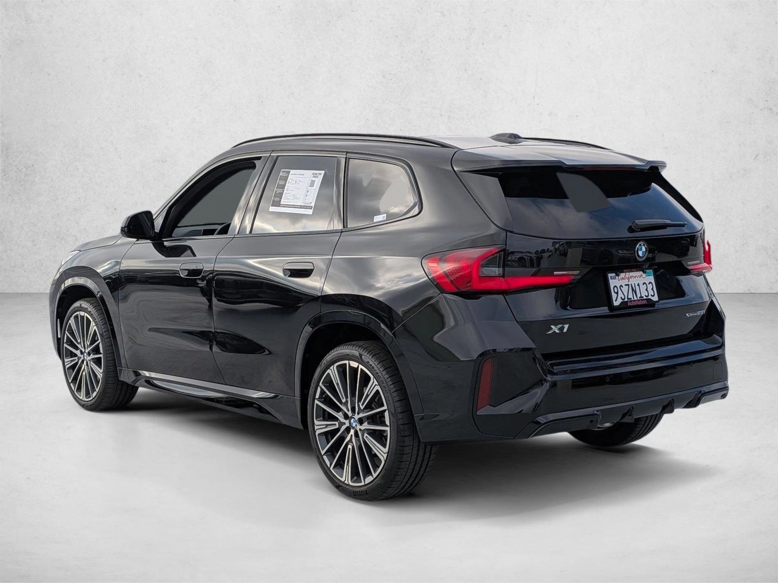 Used 2025 BMW X1 xDrive28i w/ M Sport Package AWD/4WD image 8