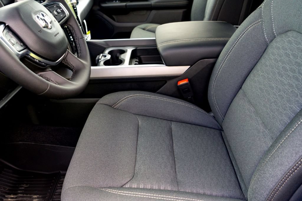 New 2026 RAM 1500 Lone Star AWD/4WD image 9