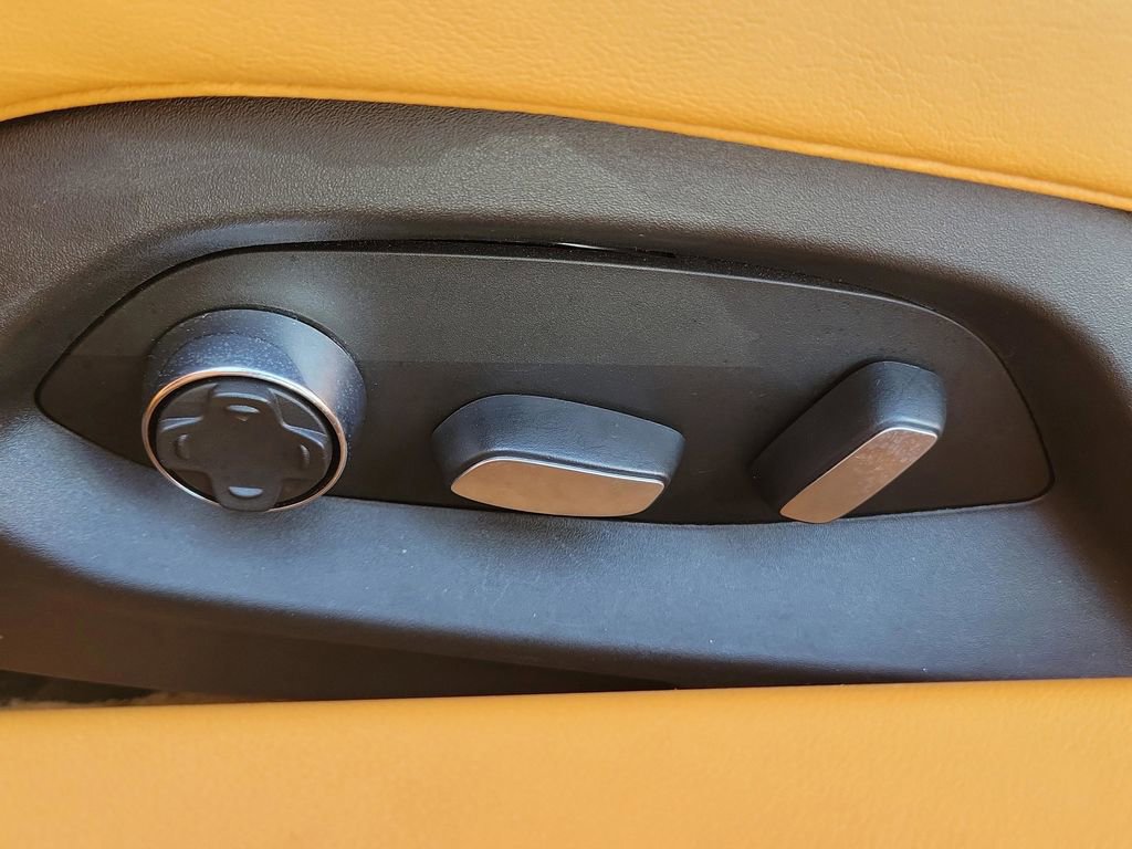 Used 2022 Chevrolet Corvette Stingray Premium Conv w/ 3LT image 26