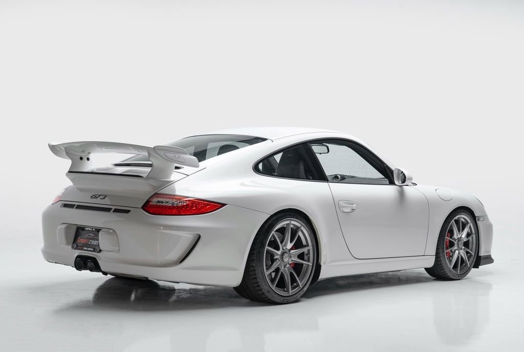 Used 2010 Porsche 911 GT3 image 8