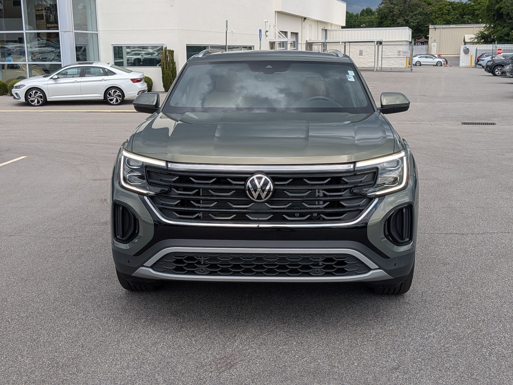 New 2026 Volkswagen Atlas Cross Sport SE AWD/4WD image 8