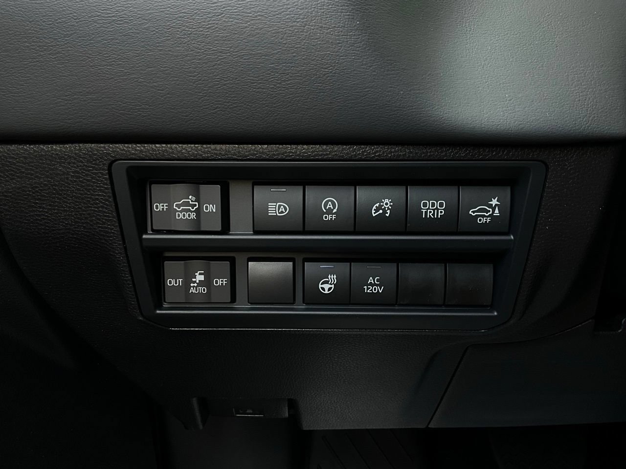 New 2026 Toyota Tundra Platinum AWD/4WD image 25