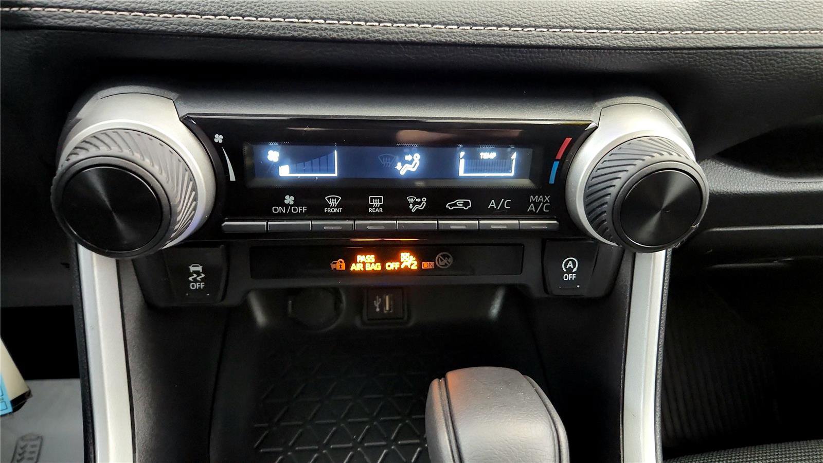 Certified 2023 Toyota RAV4 LE image 30