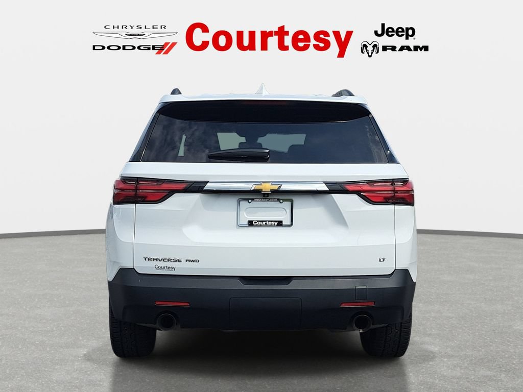 Used 2023 Chevrolet Traverse LT AWD/4WD image 5