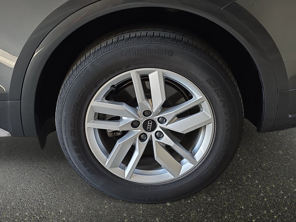 Certified 2023 Audi Q5 2.0T Premium w/ Convenience Package AWD/4WD image 32