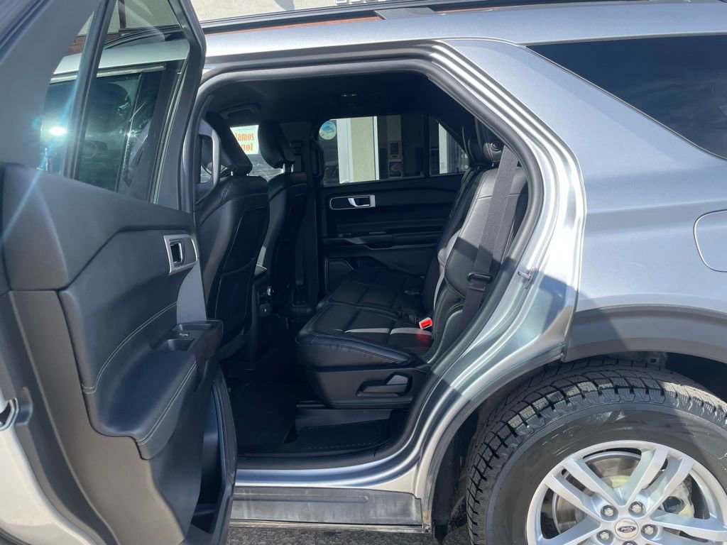 Used 2020 Ford Explorer XLT w/ Equipment Group 202A image 15