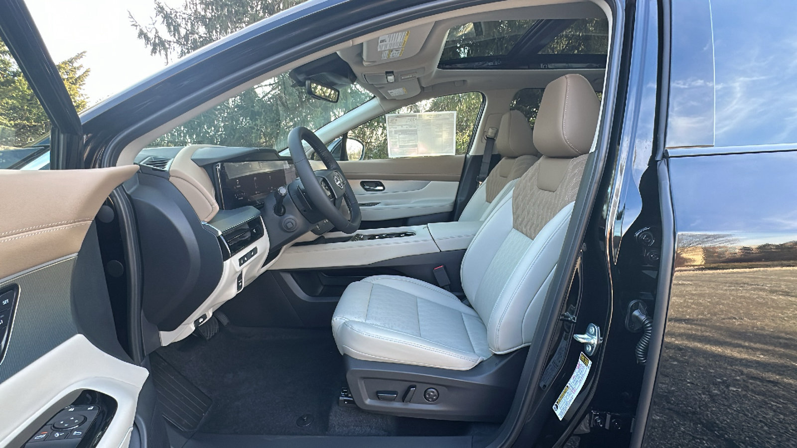 New 2026 Nissan Murano Platinum w/ Cargo Package AWD/4WD image 8