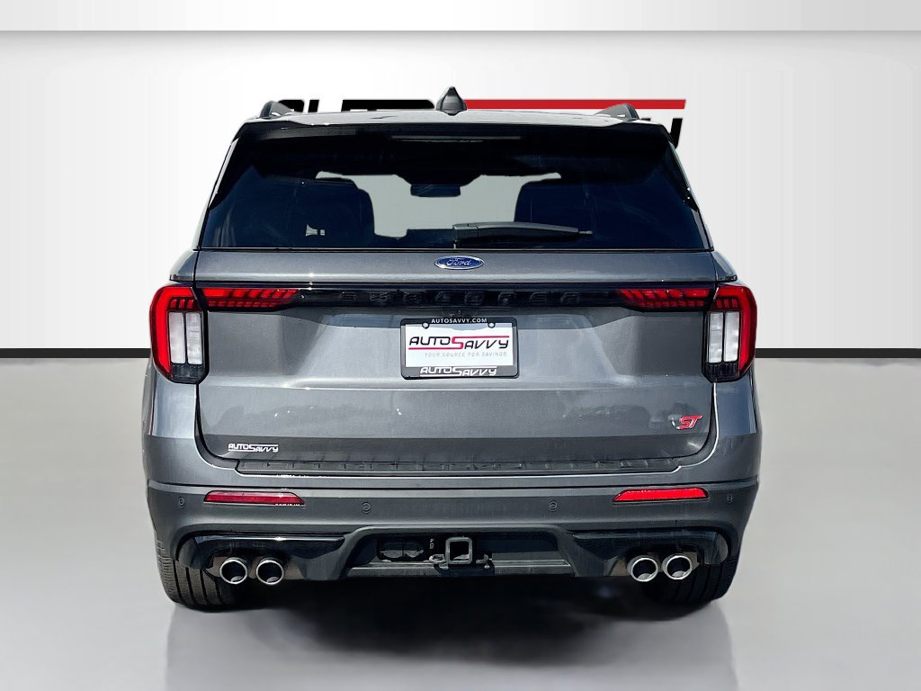Used 2025 Ford Explorer ST AWD/4WD image 6
