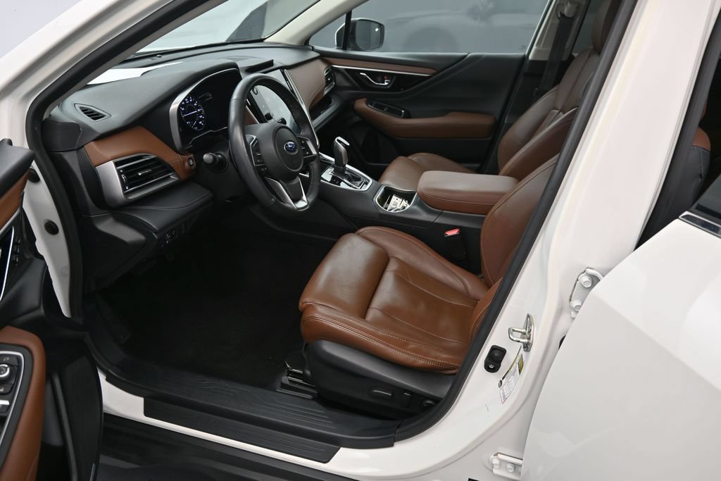 Used 2020 Subaru Outback Touring w/ Popular Package #2 AWD/4WD image 16