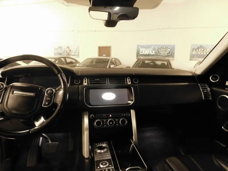Used 2017 Land Rover Range Rover image 32