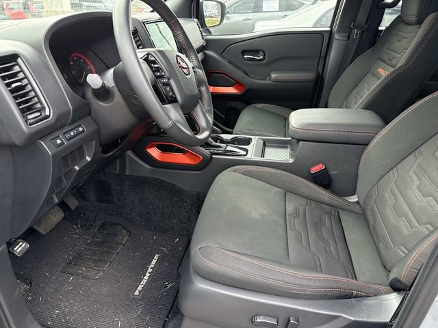 Used 2024 Nissan Frontier Pro-X image 9