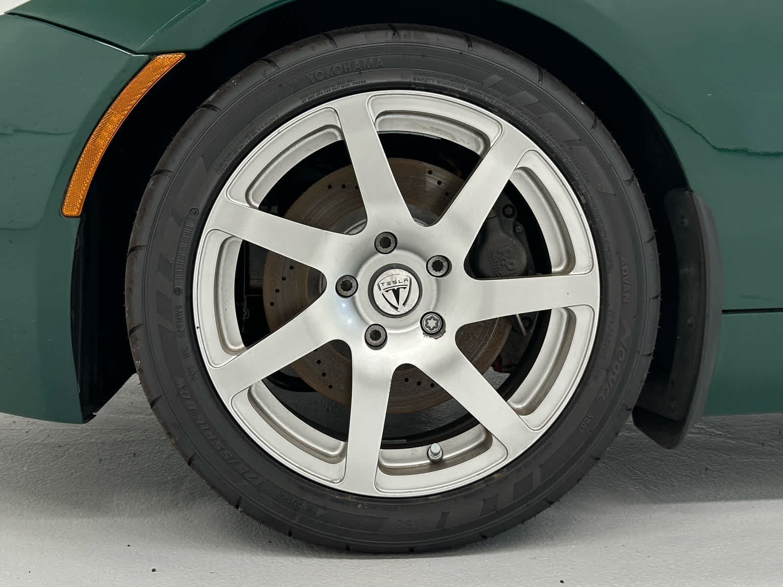 Used 2008 Tesla Roadster RWD image 9