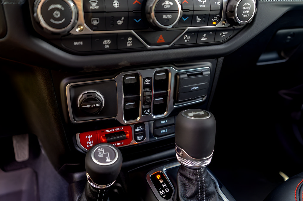 New 2026 Jeep Wrangler Unlimited Rubicon 392 w/ Quick Order Package 27X Moab AWD/4WD image 18
