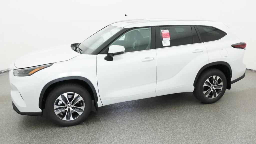 New 2026 Toyota Highlander XLE AWD/4WD image 16