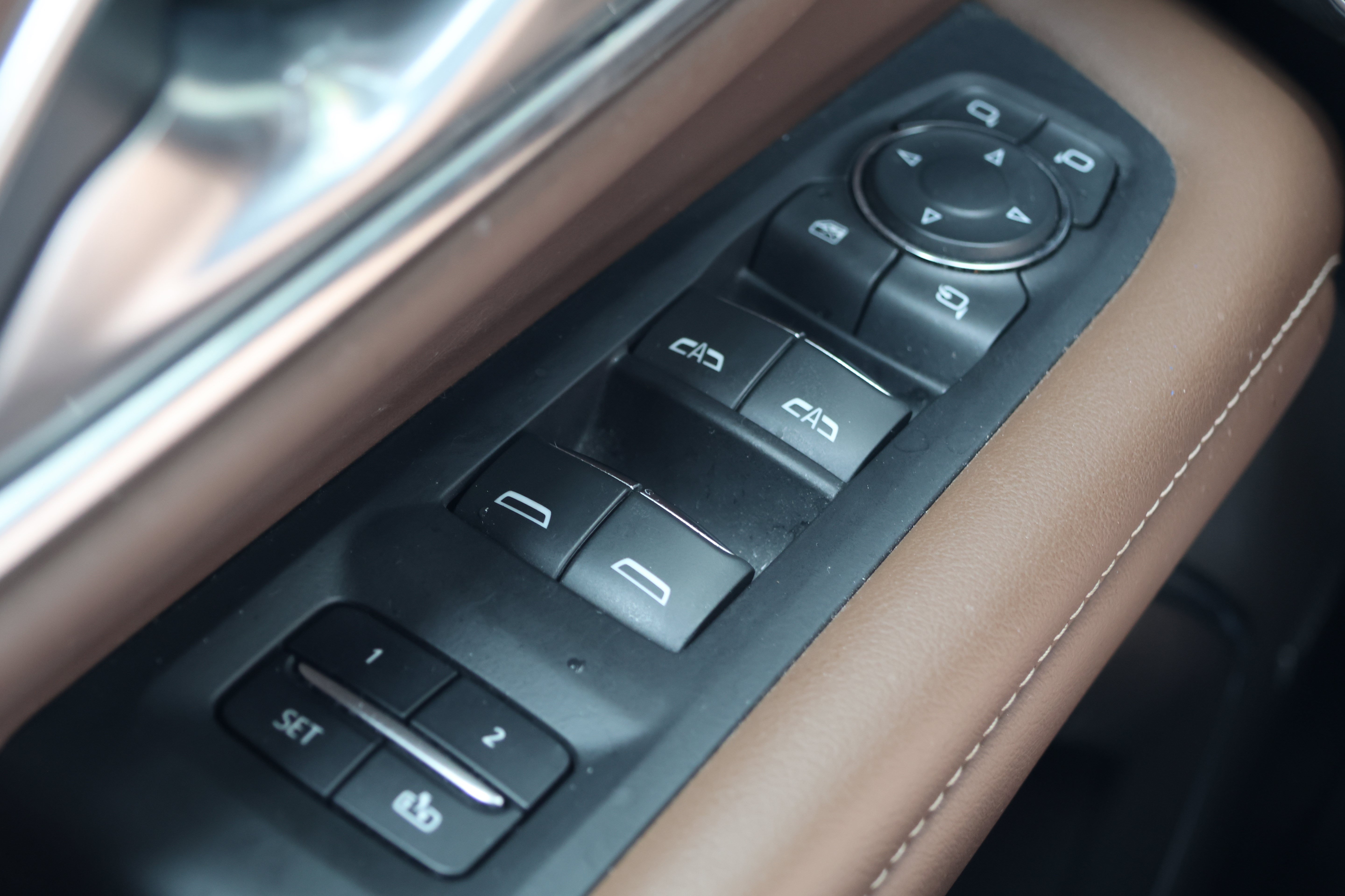 Used 2022 Chevrolet Tahoe High Country AWD/4WD image 14