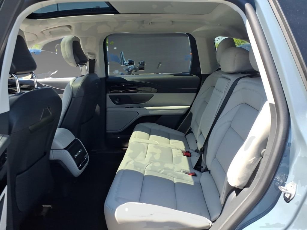 New 2026 Lincoln Nautilus Premier w/ Equipment Group 102A image 5