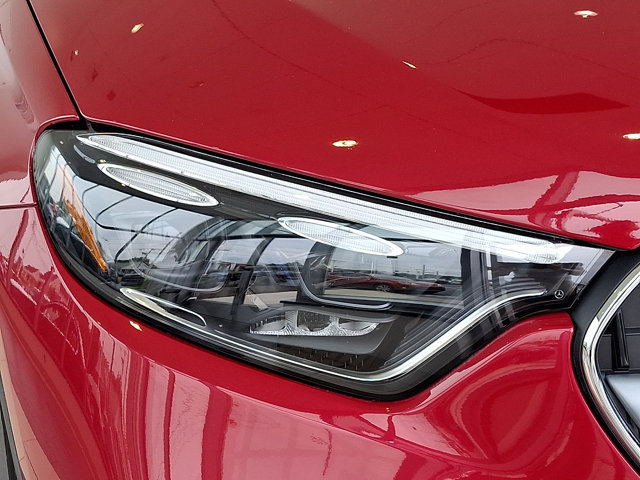 Used 2026 Mercedes-Benz GLC 300 4MATIC image 9