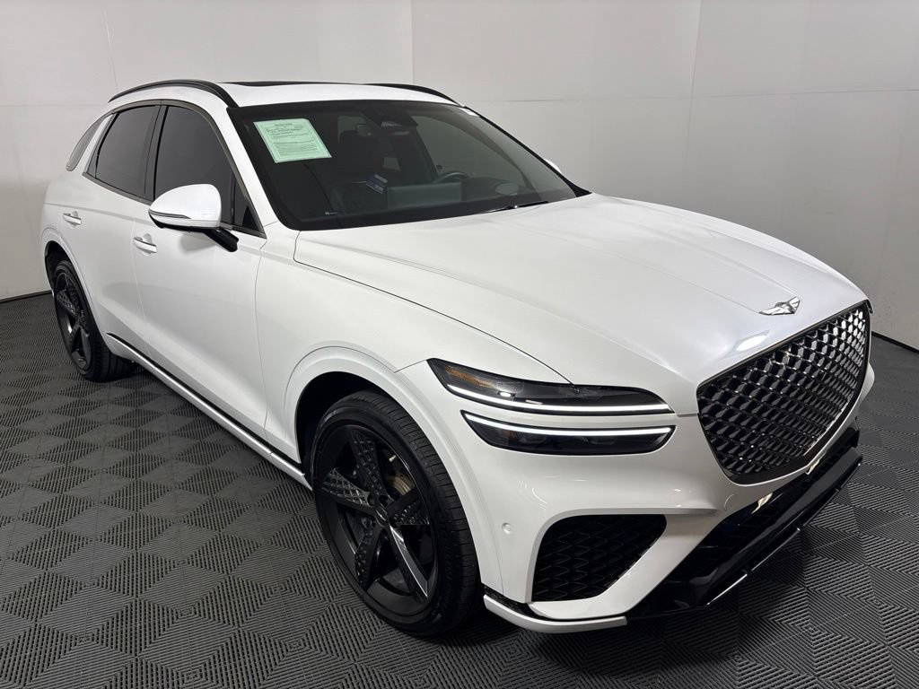 Used 2023 Genesis GV70 3.5T Sport w/ Sport Prestige Package AWD/4WD image 4