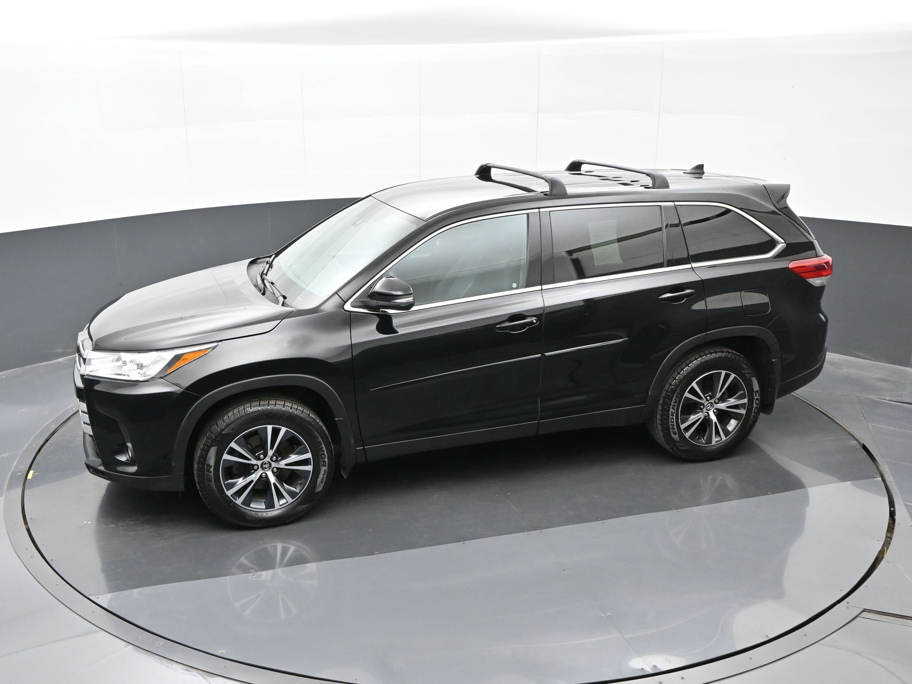 Used 2019 Toyota Highlander Plus image 32