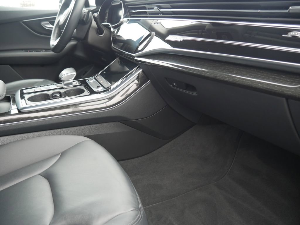 Certified 2022 Audi Q7 2.0T Premium w/ Convenience Package image 32