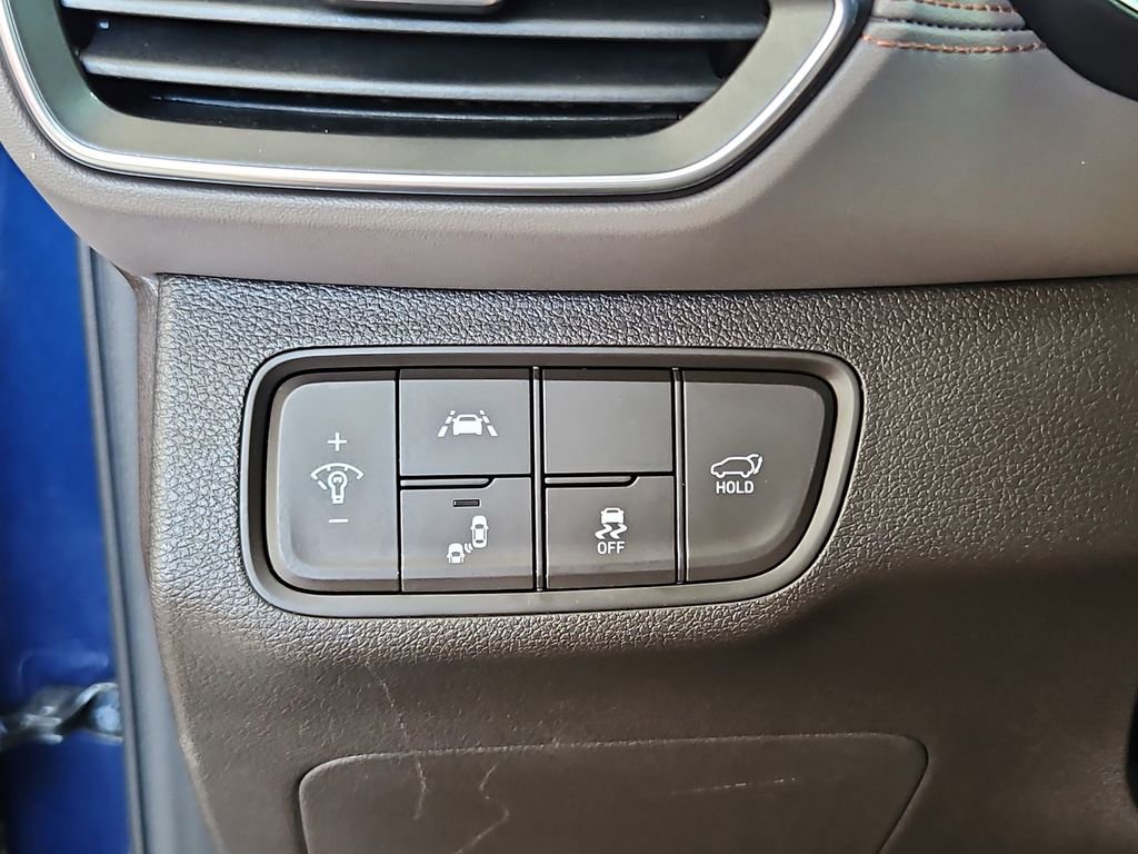 Used 2020 Hyundai Santa Fe Limited FWD image 14