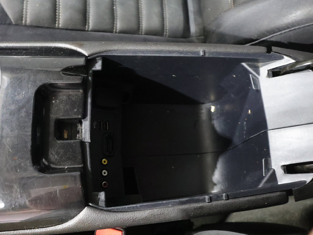 Used 2015 Ford Fusion SE FWD image 27